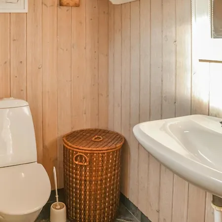 Cozy Home In Henne With Sauna Дом отдыха Хенне-Странн