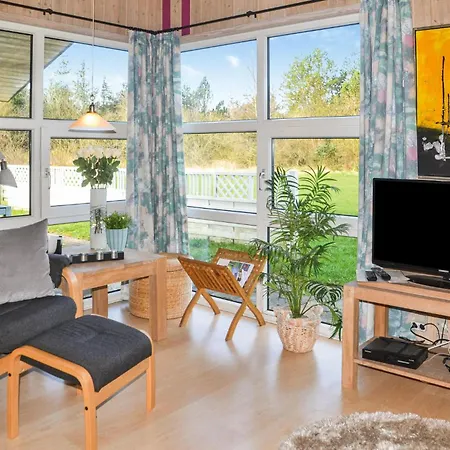 Cozy Home In Henne With Sauna Дом отдыха